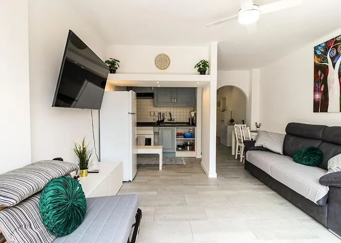 Beautiful Penthouse With Heated Swimming Pool Golf Del Sur דירה סן מיגל דה אבונה