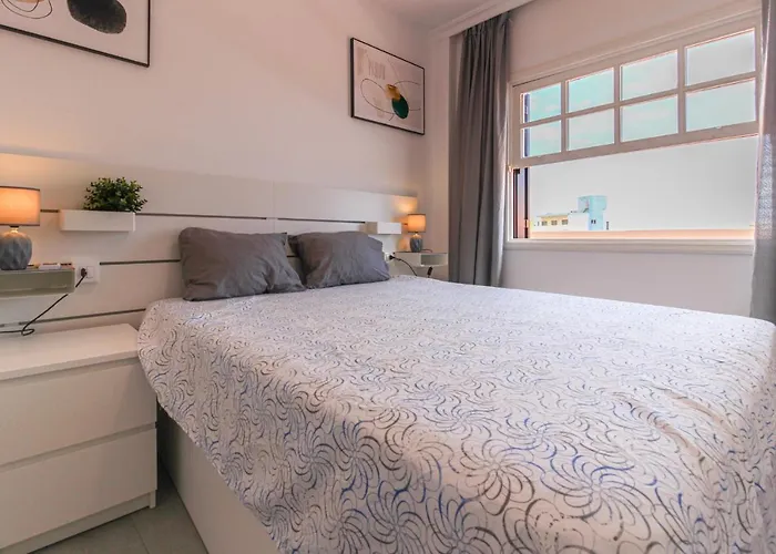 Beautiful Penthouse With Heated Swimming Pool Golf Del Sur דירה