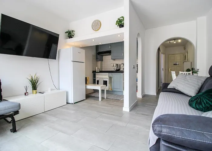 Beautiful Penthouse With Heated Swimming Pool Golf Del Sur דירה