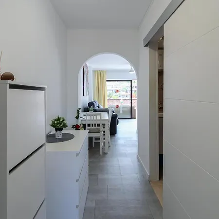 Beautiful Floor With Air Condition And Heated Swimming Pool Golf Del Sur * San Miguel de Abona